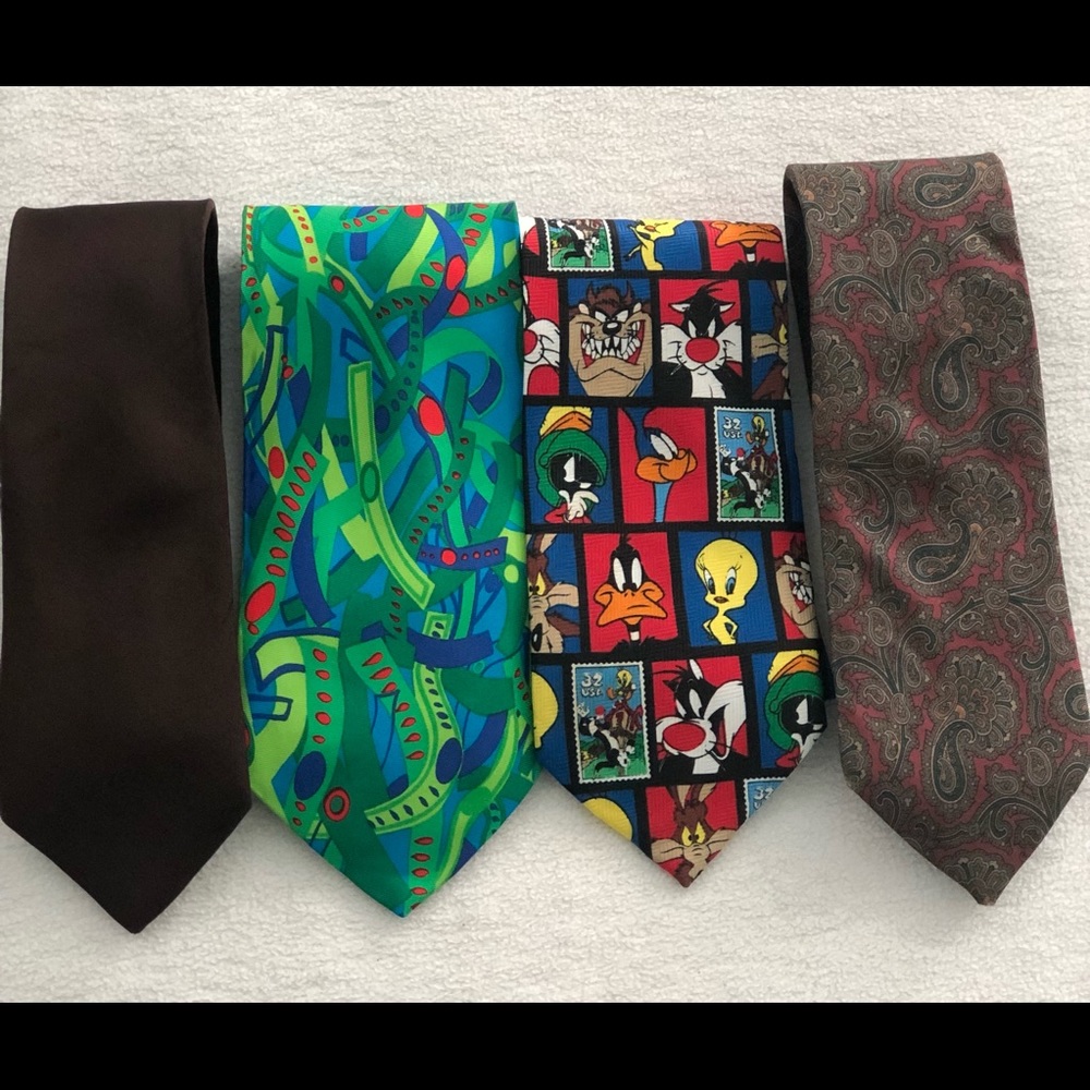 Lot of Four Vintage Men’s Neck Ties (2)